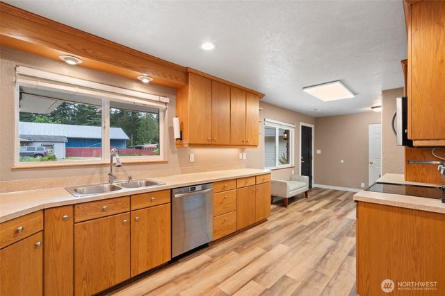507 Williams Finney Road, Kelso, WA 98626