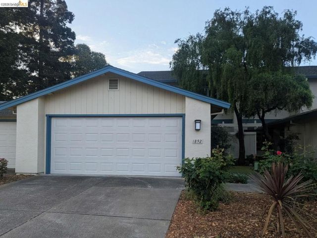 1892 London DR, Benicia, CA 94510