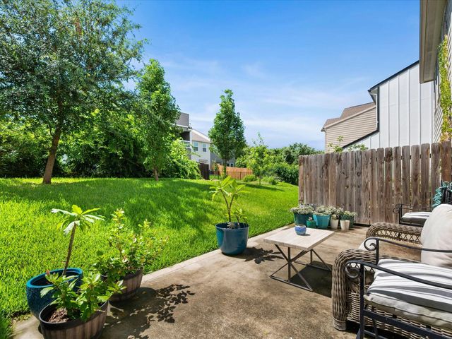 254 Capetown, Montgomery, TX 77356