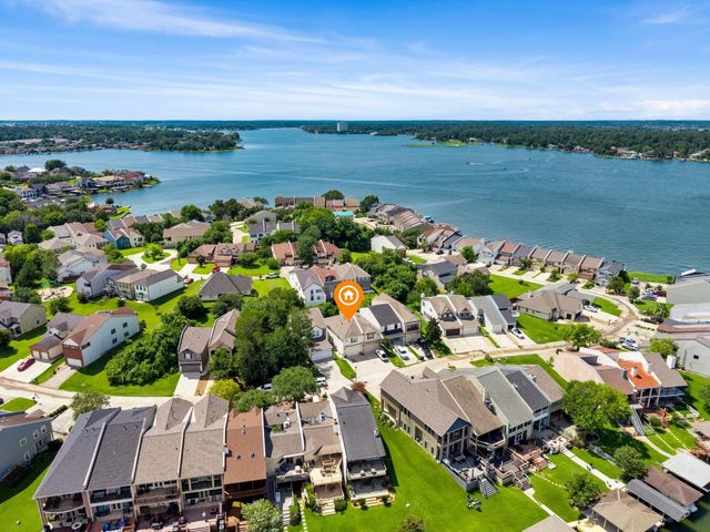 254 Capetown, Montgomery, TX 77356