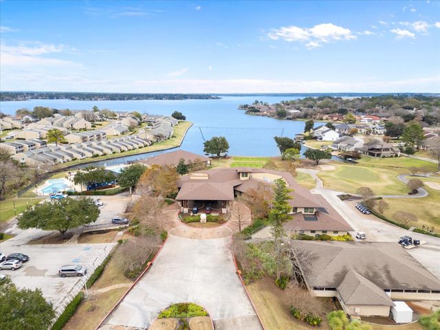 254 Capetown, Montgomery, TX 77356