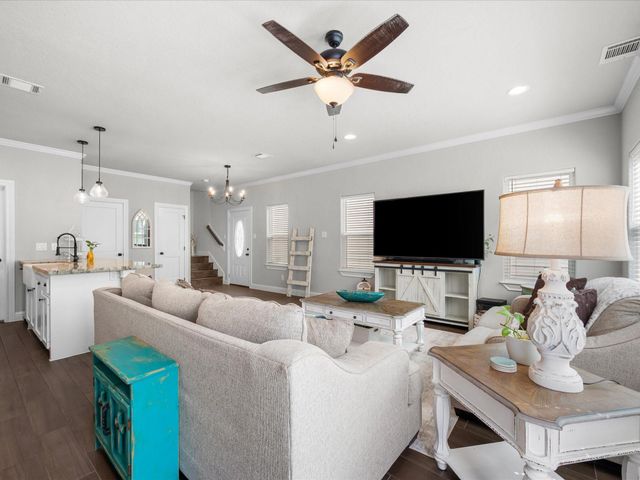 254 Capetown, Montgomery, TX 77356