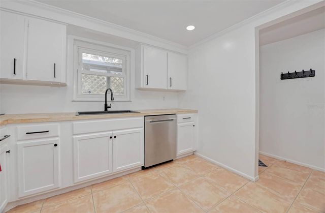 3217 RESTFUL LANE, Sarasota, FL 34231