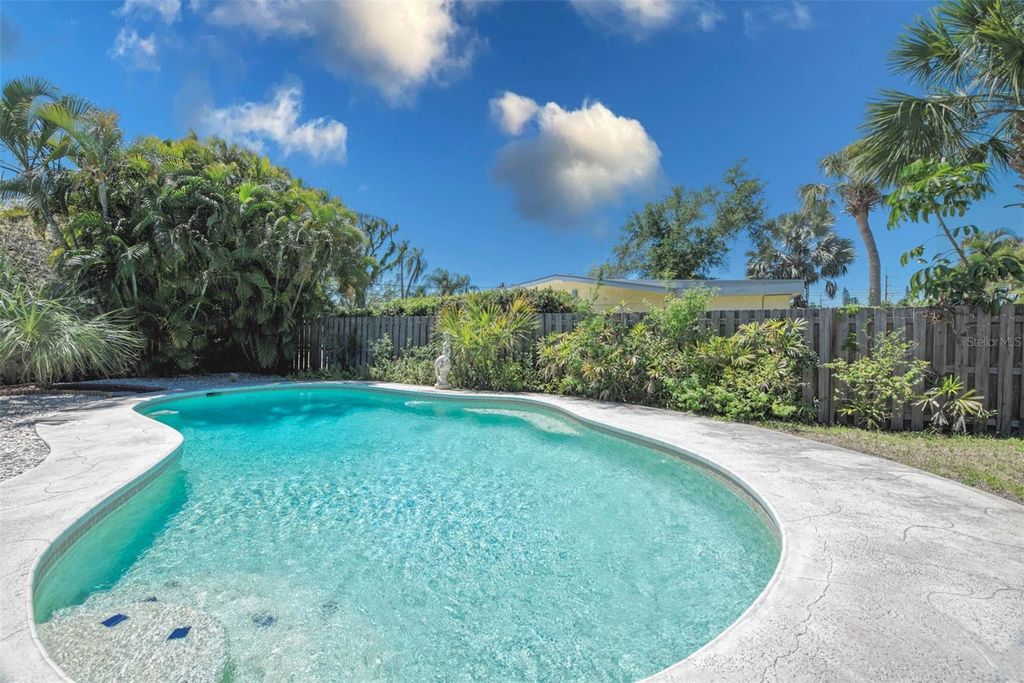 3217 RESTFUL LANE, Sarasota, FL 34231