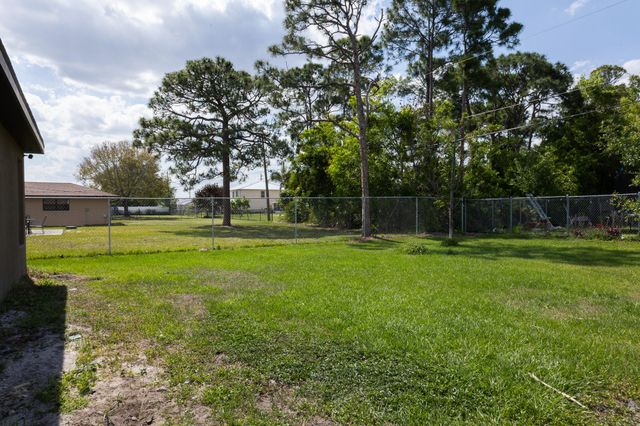 2581 SE Dogwood Avenue, Port St. Lucie, Port St Lucie, FL 34952
