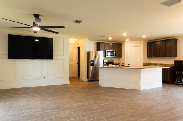 2581 SE Dogwood Avenue, Port St. Lucie, Port St Lucie, FL 34952