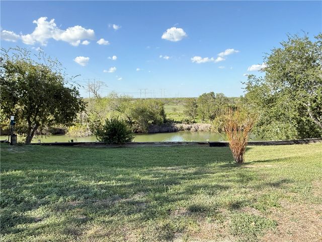 4401 River Valley Dr 201, Corpus Christi, TX 78410