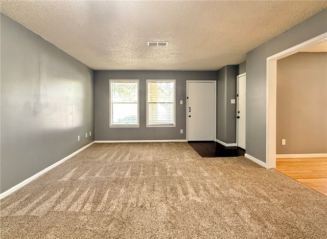 4401 River Valley Dr 201, Corpus Christi, TX 78410