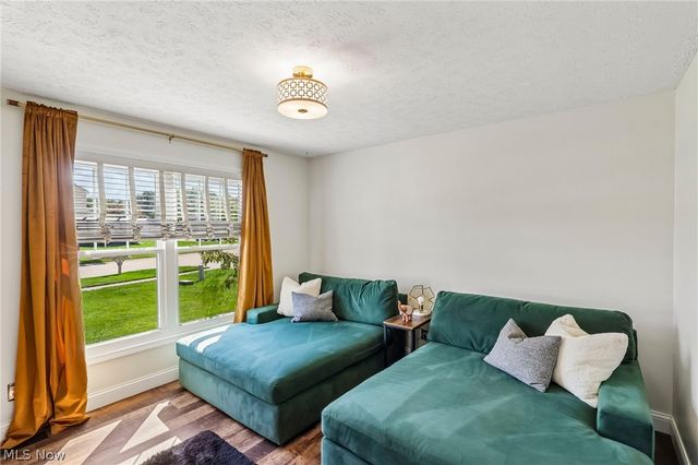 1704 W Ash Drive, Avon, OH 44011