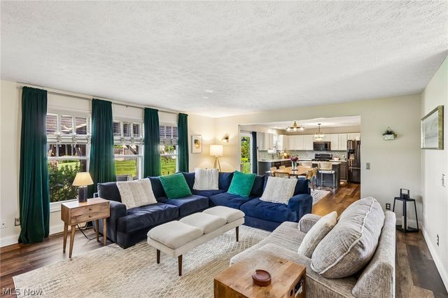 1704 W Ash Drive, Avon, OH 44011