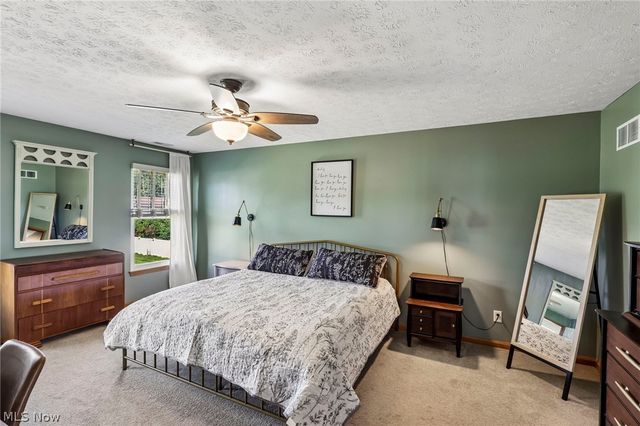 1704 W Ash Drive, Avon, OH 44011