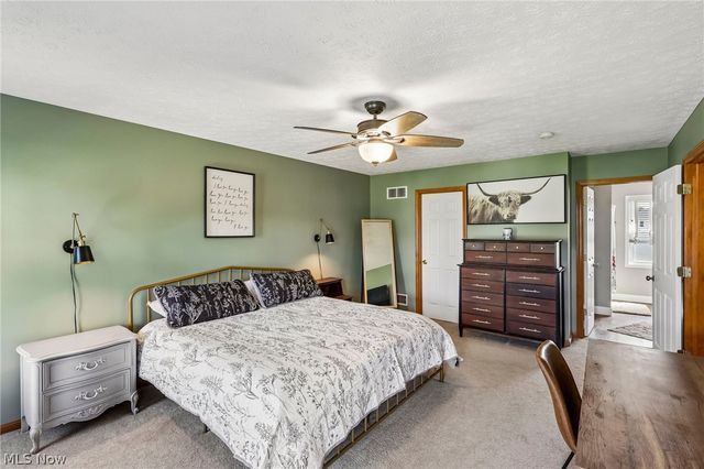 1704 W Ash Drive, Avon, OH 44011