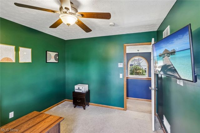 1704 W Ash Drive, Avon, OH 44011