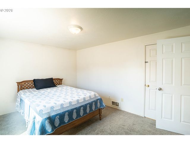 3370 MARION St Se, Albany, OR 97322