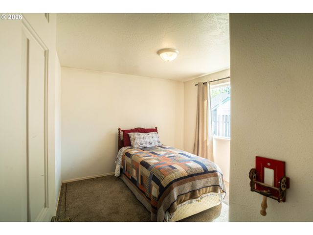 3370 MARION St Se, Albany, OR 97322