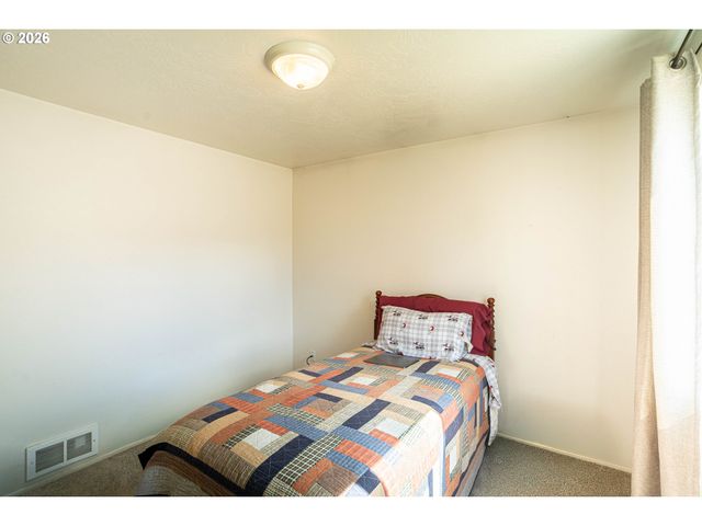 3370 MARION St Se, Albany, OR 97322