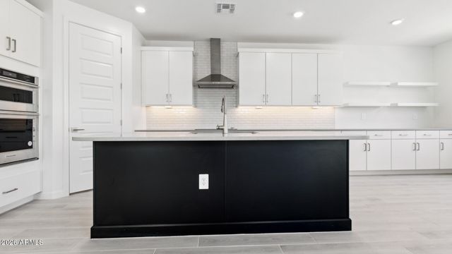 9739 S 12TH Street S, Phoenix, AZ 85042