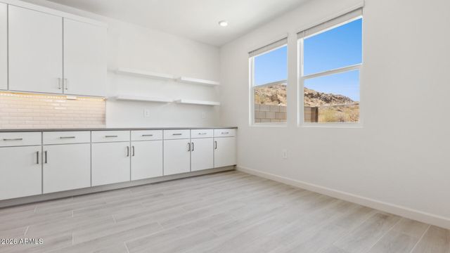 9739 S 12TH Street S, Phoenix, AZ 85042