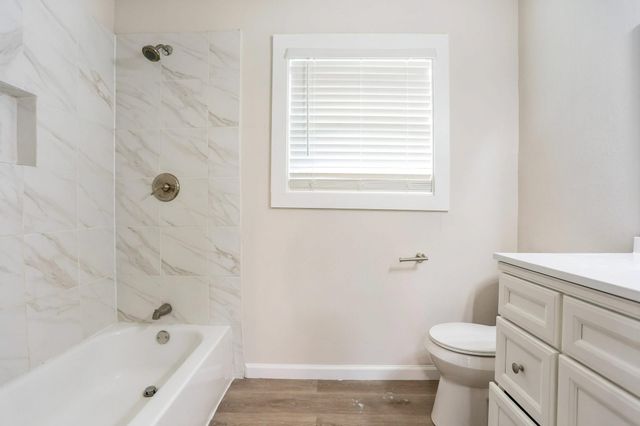 913 Zelda Drive, Hurst, TX 76053