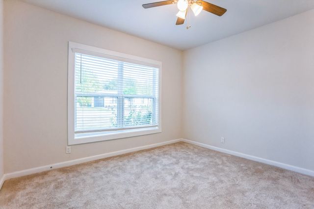 913 Zelda Drive, Hurst, TX 76053