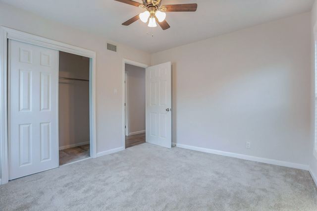 913 Zelda Drive, Hurst, TX 76053