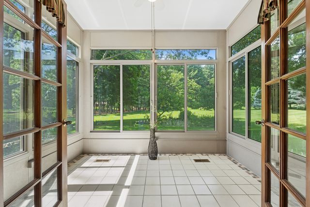 205 Whitaker Court, Woodstock, IL 60098