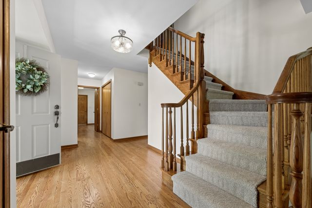 205 Whitaker Court, Woodstock, IL 60098