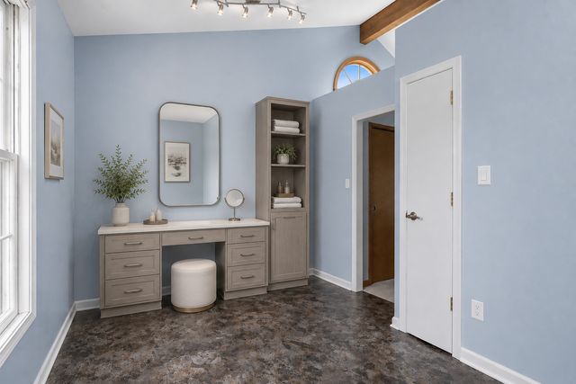 205 Whitaker Court, Woodstock, IL 60098