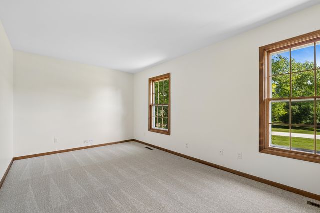 205 Whitaker Court, Woodstock, IL 60098