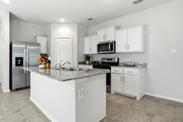 162 Greengate Drive, Boyd, TX 76023