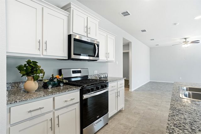 162 Greengate Drive, Boyd, TX 76023