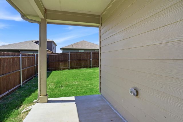 162 Greengate Drive, Boyd, TX 76023