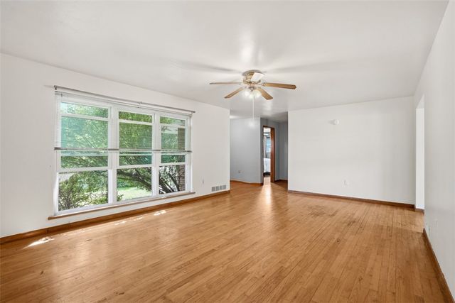 68 Armstrong Dr, Canton Twp, PA 15301