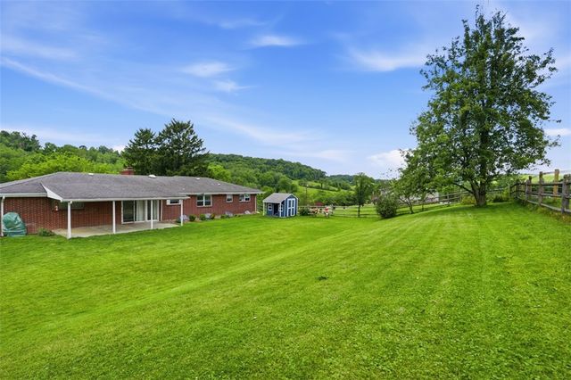 68 Armstrong Dr, Canton Twp, PA 15301