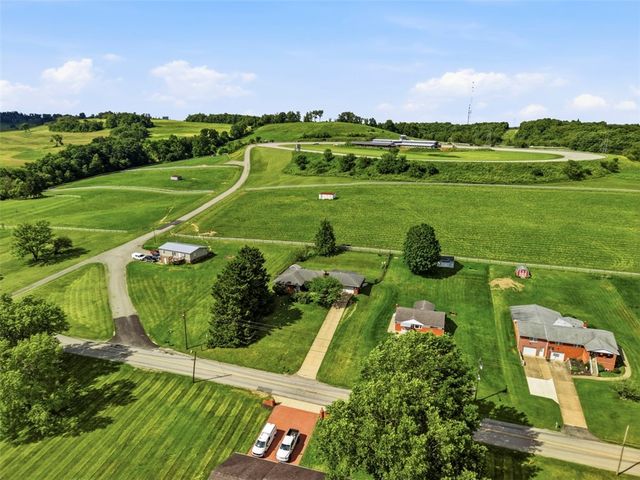 68 Armstrong Dr, Canton Twp, PA 15301