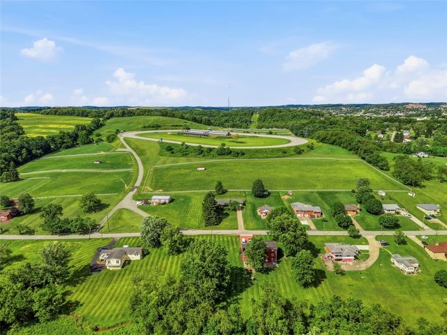 68 Armstrong Dr, Canton Twp, PA 15301