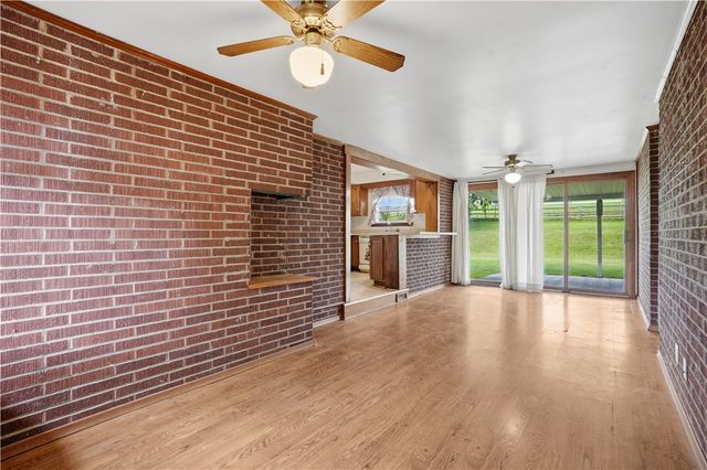 68 Armstrong Dr, Canton Twp, PA 15301