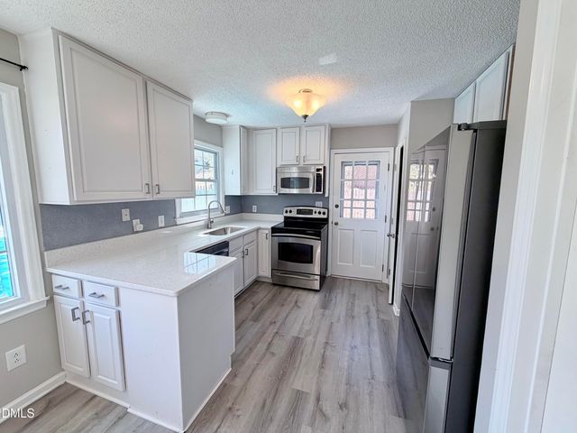 1000 Brookgreen Drive, Cary, NC 27511