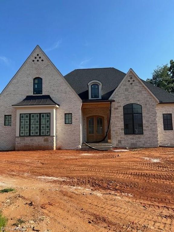 4369 Highland Lake Drive, Winston-salem, NC 27106