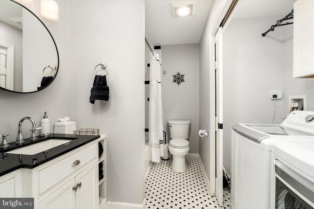 20 WINTERSET DR, Robbinsville, NJ 08690