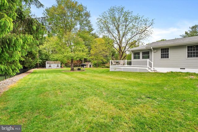 20 WINTERSET DR, Robbinsville, NJ 08690