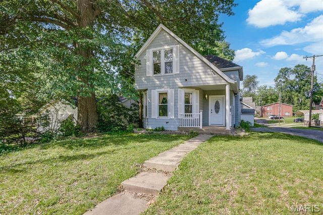 315 N Virginia Avenue, Belleville, IL 62220