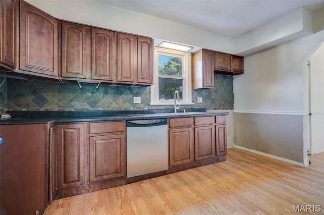 315 N Virginia Avenue, Belleville, IL 62220