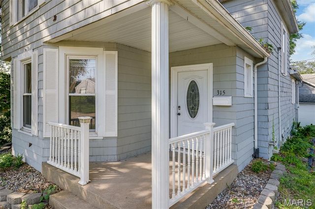 315 N Virginia Avenue, Belleville, IL 62220