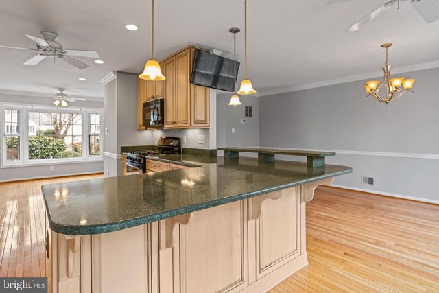 10815 STANHOPE PL, Fairfax, VA 22032