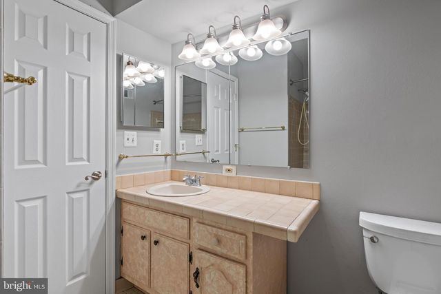 10815 STANHOPE PL, Fairfax, VA 22032