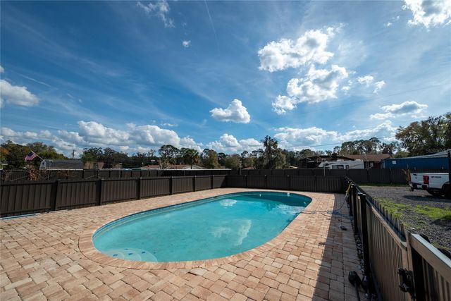 1805 SAINT CHARLES TERRACE, Deland, FL 32720