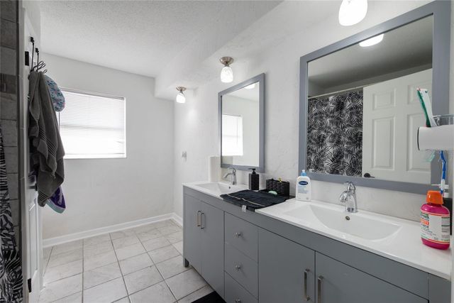 1805 SAINT CHARLES TERRACE, Deland, FL 32720