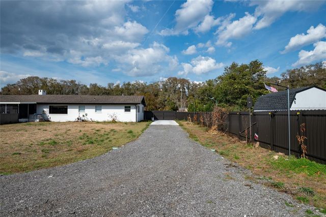 1805 SAINT CHARLES TERRACE, Deland, FL 32720