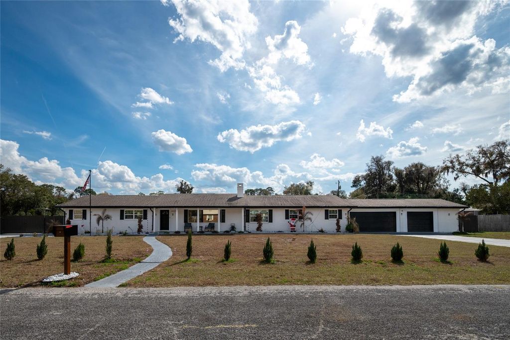 1805 SAINT CHARLES TERRACE, Deland, FL 32720